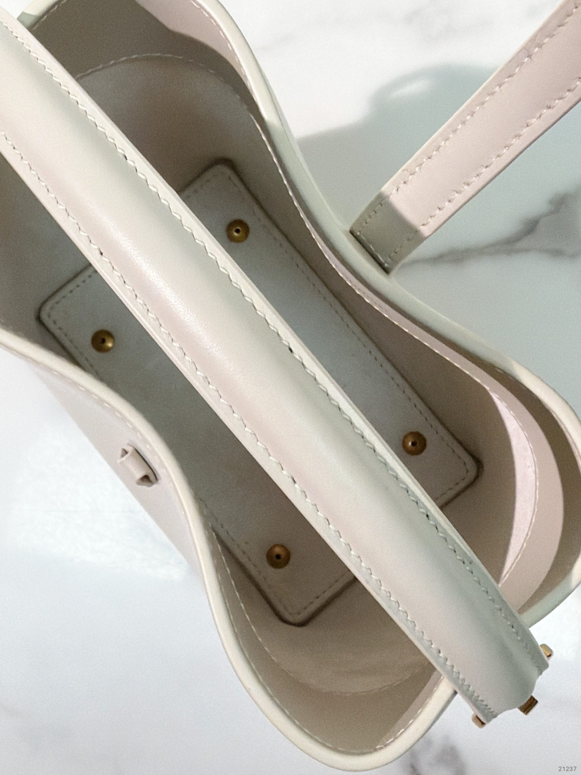 product-21237-source-229527-f9beebc032806aef.jpg
