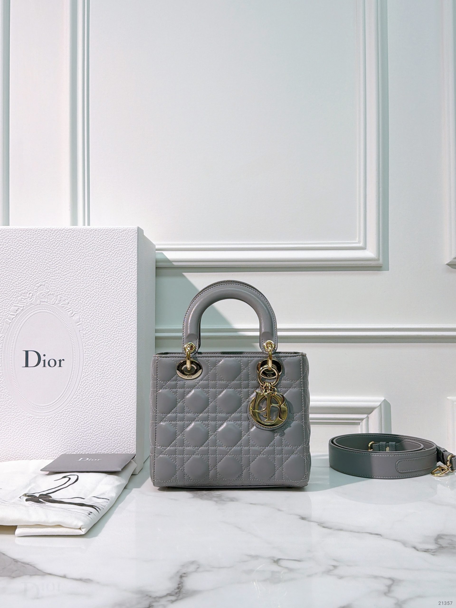 product-21357-source-235217-d2c43f6ba2d5279a.jpg