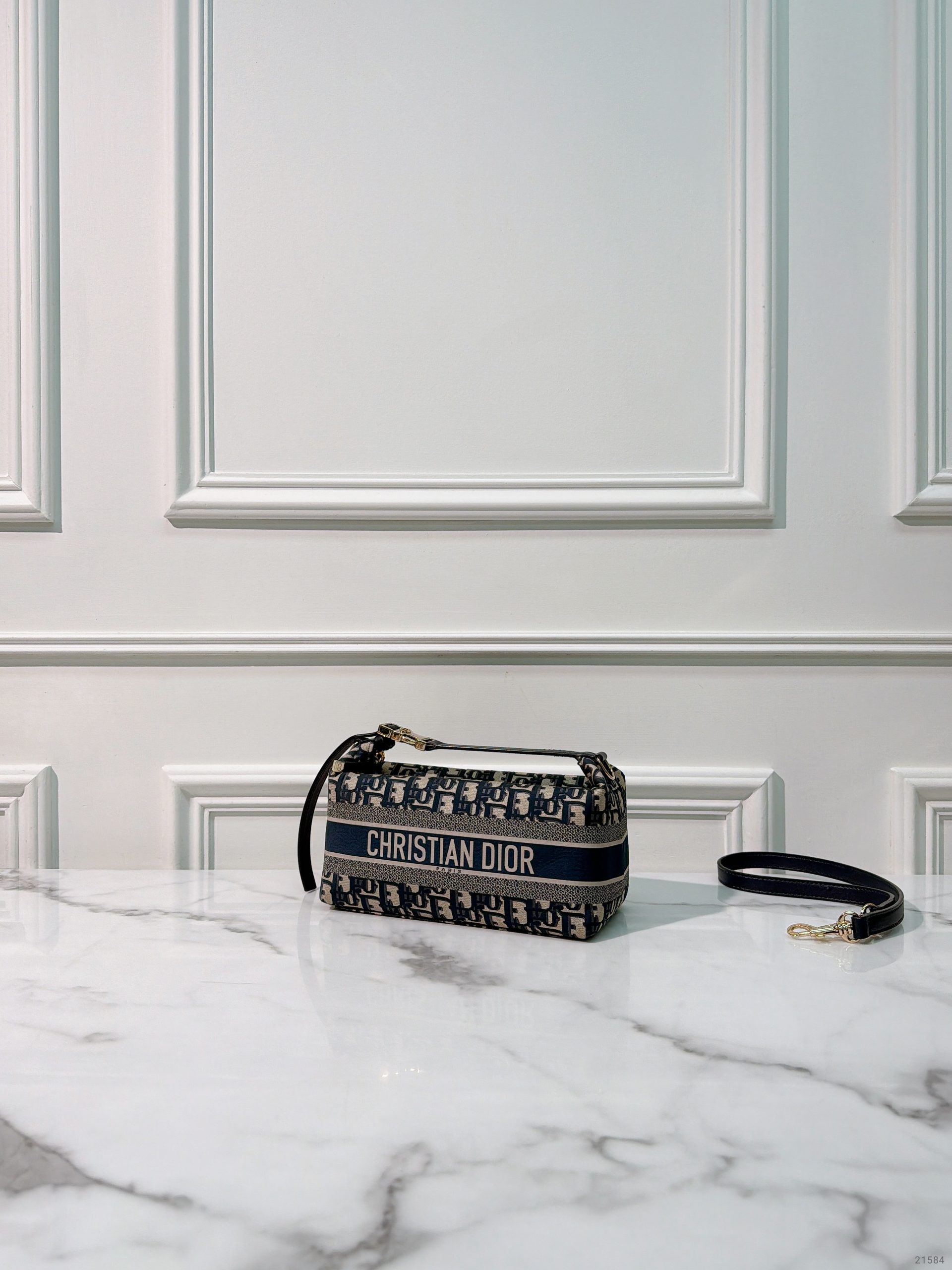 product-21584-source-241894-fbb46589f1acee68.jpg