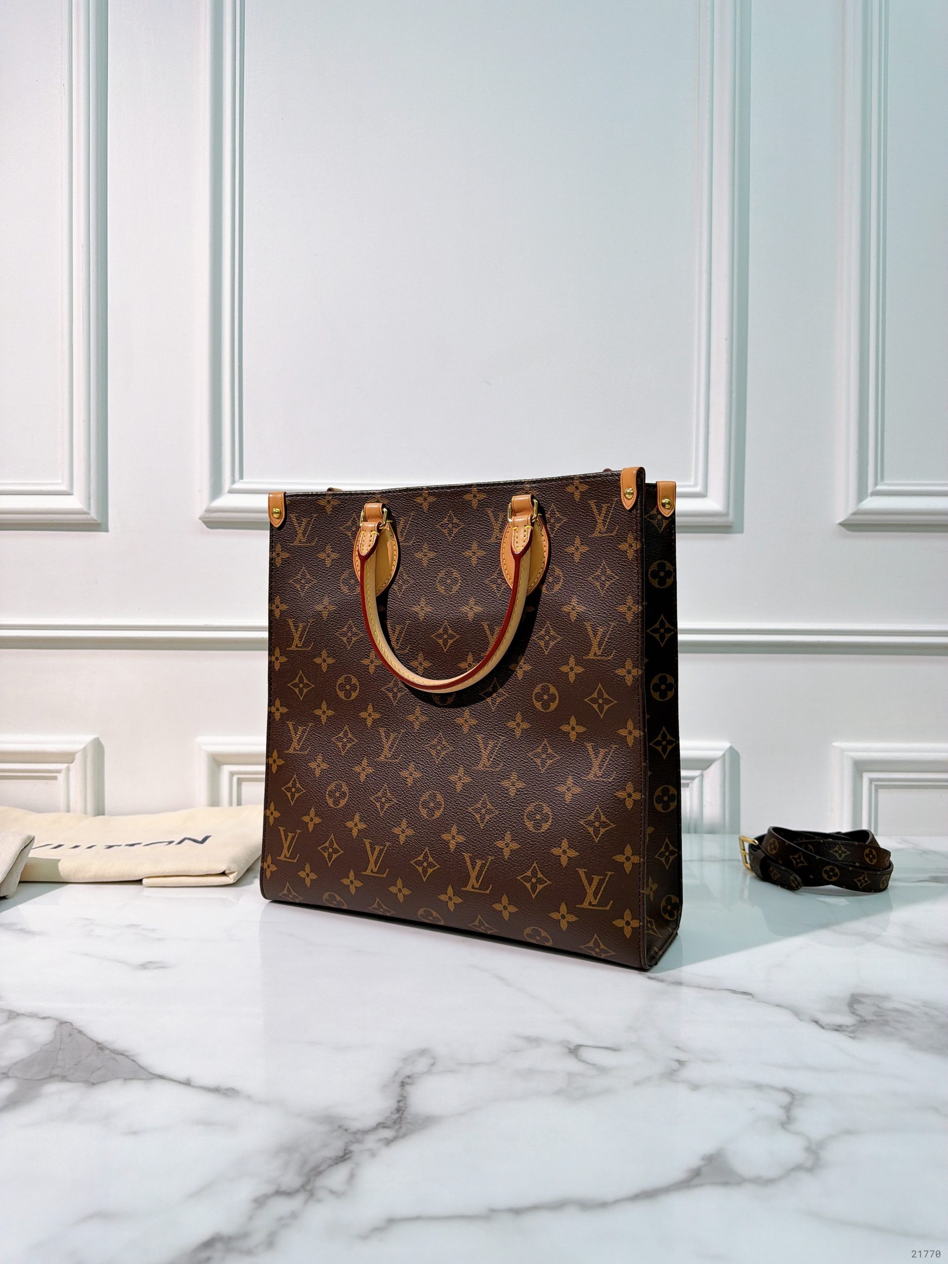 product-21770-source-247775-952c48937fef5b82.jpg